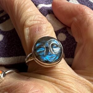 Silver Ring with Blue Flash Labradorite Moon Face